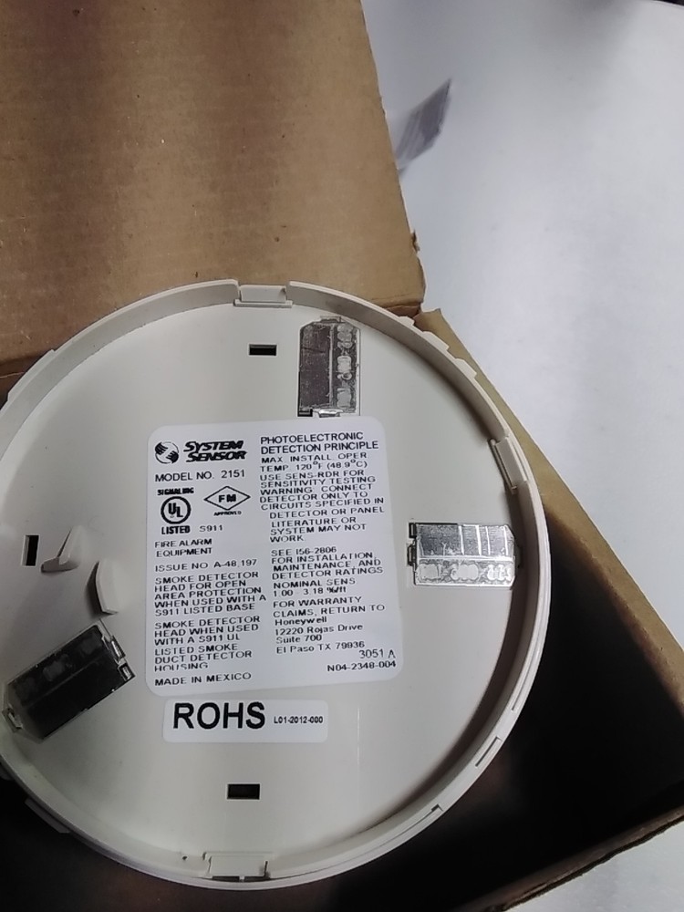 SYSTEM SENSOR 2151 SMOKE DETECTOR NIB