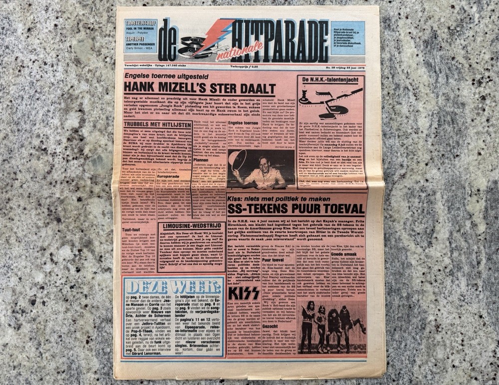 KISS 1976 DE HITPARADE NEWSPAPER GENE PAUL ACE PETER AUCOIN VINTAGE MEGA RARE