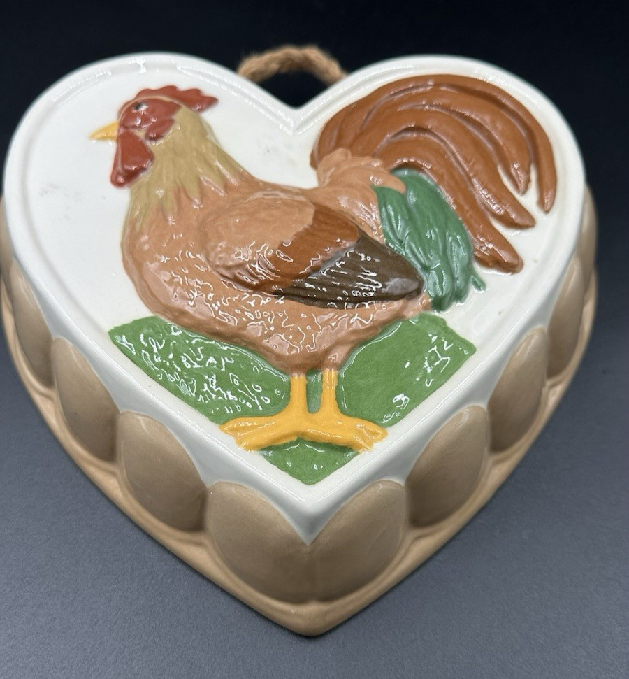 Wall Hanging Heart Shaped Ceramic Rooster Mold Kitchen Decor