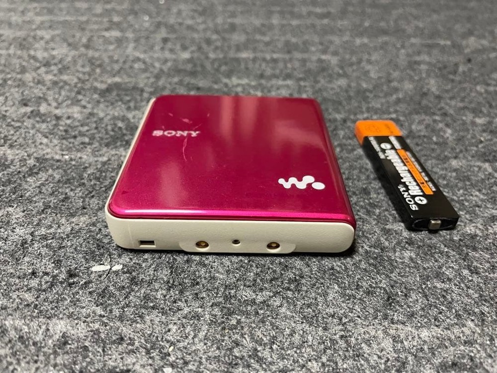 Sony MZ-E630 MD Mini Disc Walkman Audio Player Pink Tested Working Used