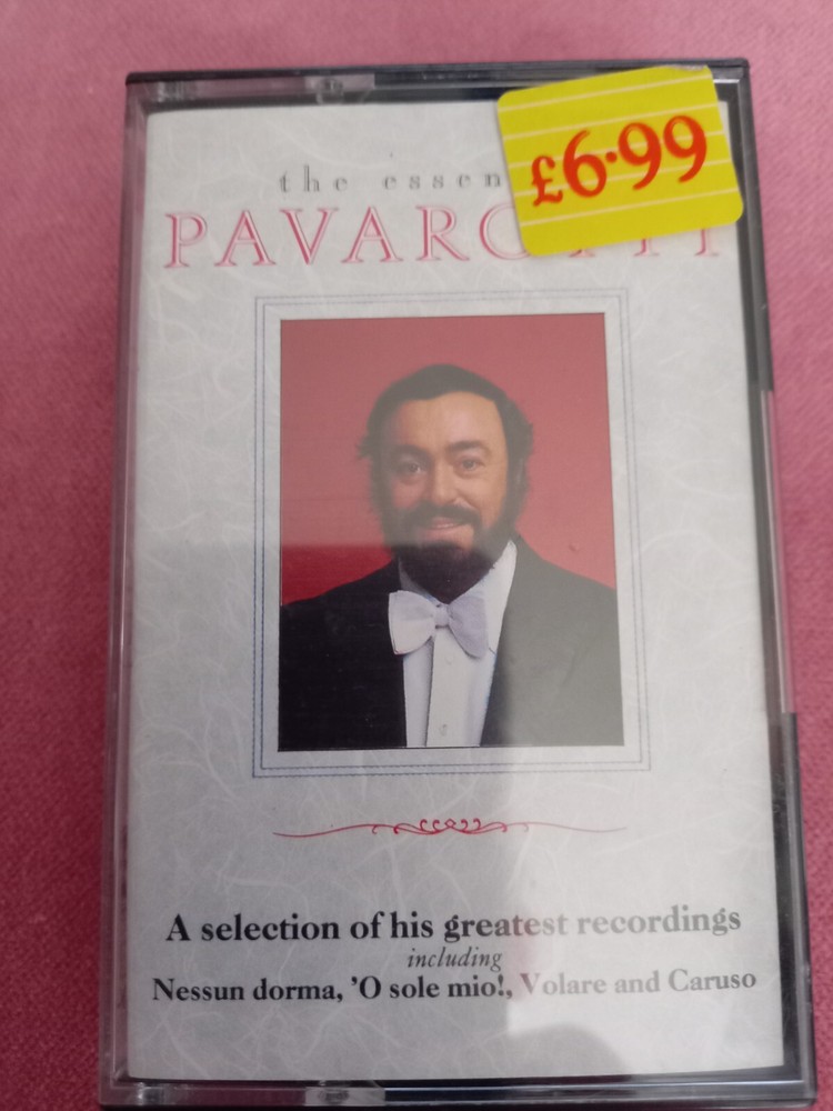 Music Cassette  - Te Essential Pavarotti