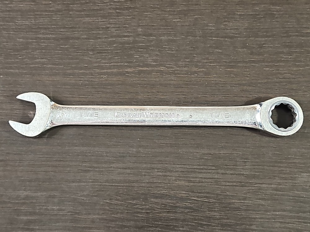 GearWrench 11/16" -Code D- 12 Point Ratcheting Combination Wrench