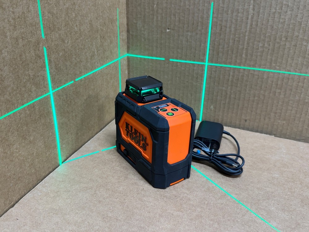 KLEIN TOOLS [93PLL] SELF-LEVELING GREEN PLANAR LASER LEVEL [NO MOUNTING BRACKET]