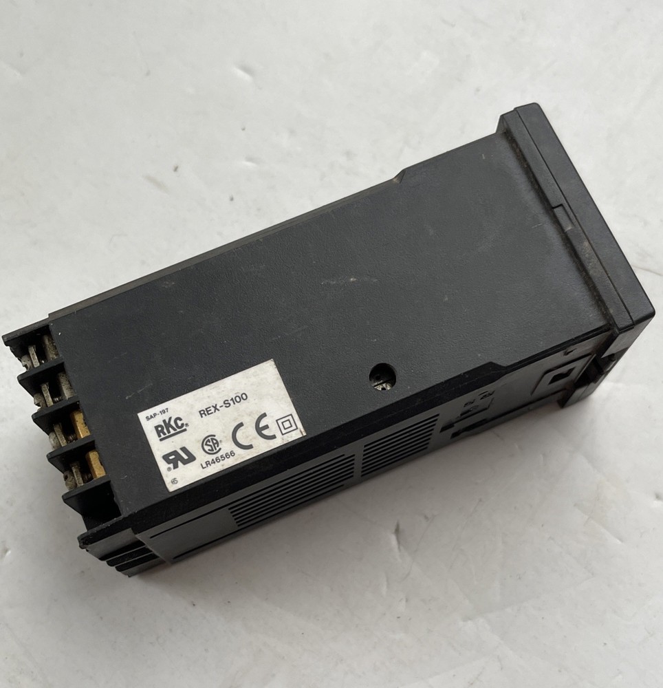 RKC S100FJA8-M*NN ZK-1087 05932 REX-S100 Temperature Controller 0-999F Syscon