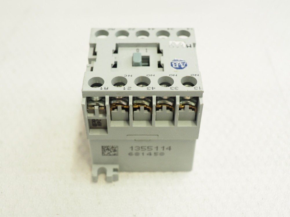 ALLEN BRADLEY 700DC-M310 Control Relay