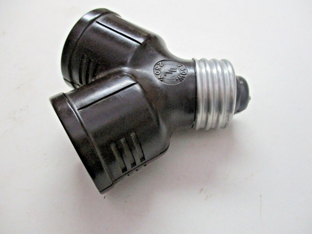 M Ribbed Brown Bakelite Light Bulb Dual Socket Medium Base Adapter MCM Vintage