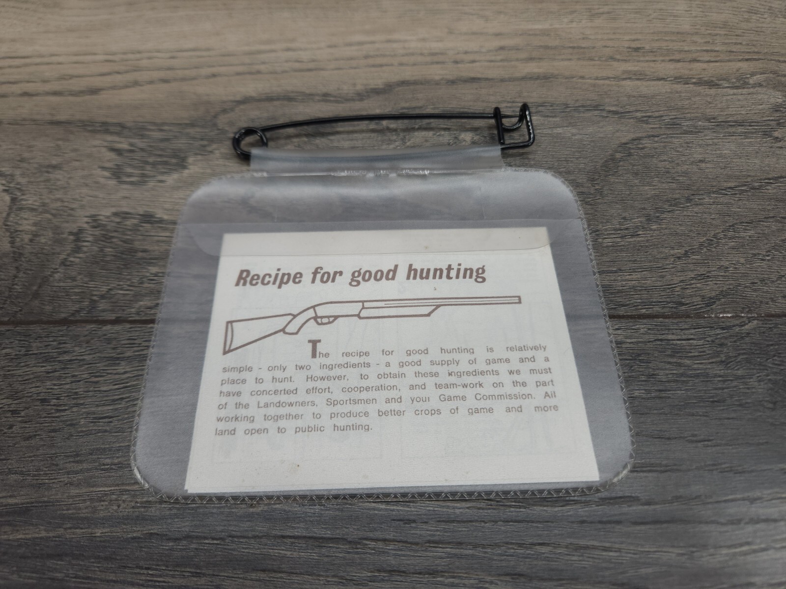 Vintage Ideal Products DuBois Ful Vue Hunting License Holder Clear With Pin