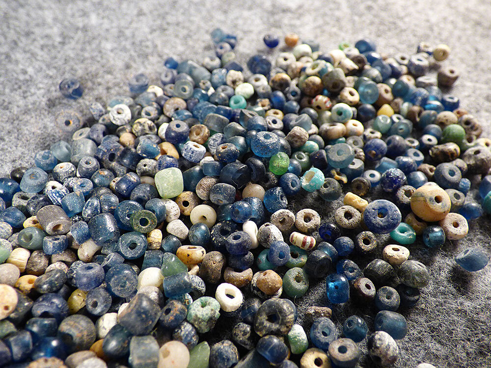 10 Original Tellico Plains Grade A Trade Beads Cherokee Blue Venetian Glass 1700