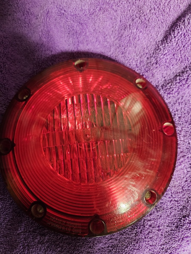 Badder Brown  # 5000R  Red Brake & Tailamp Light Assembly