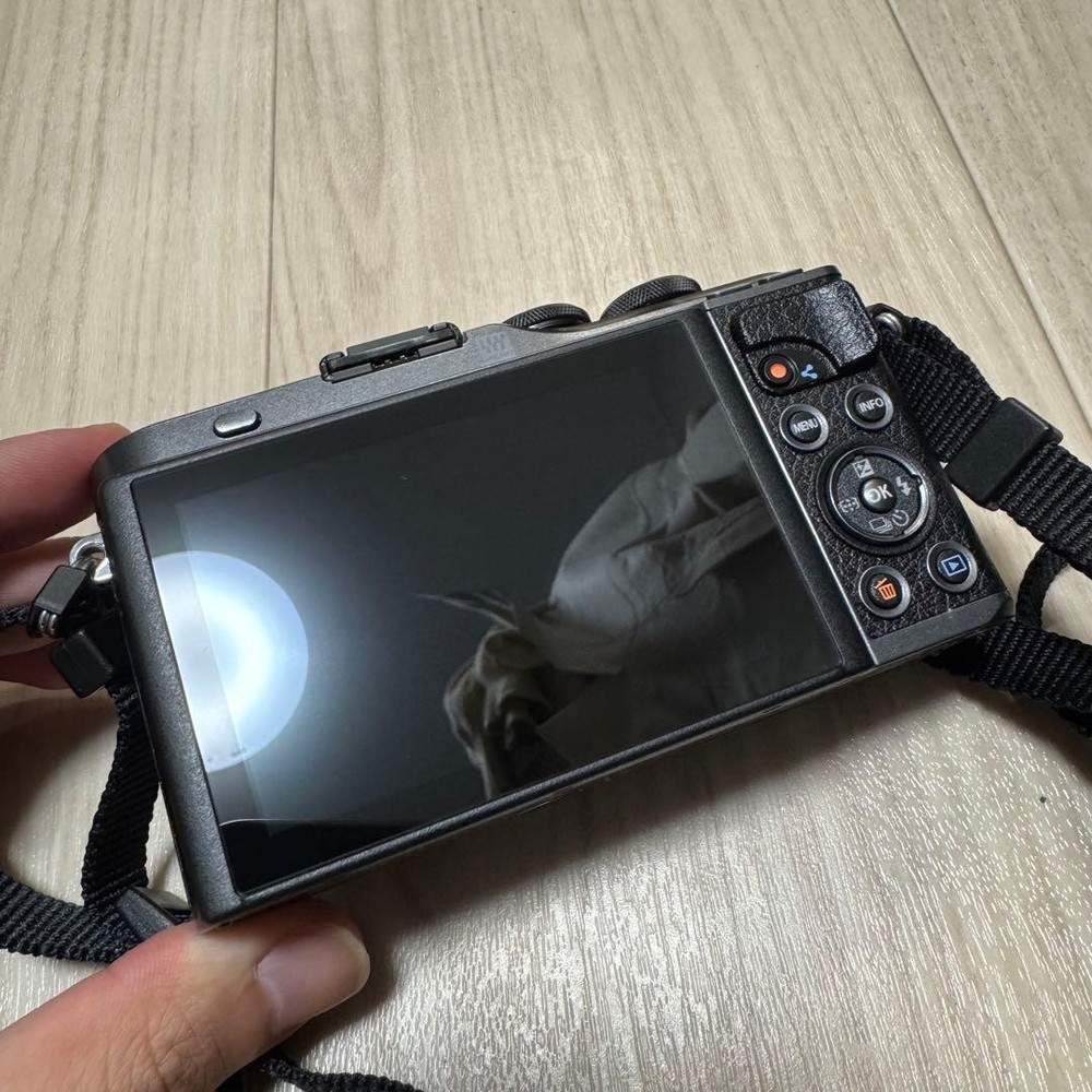 OLYMPUS PEN E-PL10 Mirrorless Camera Black Tested Used