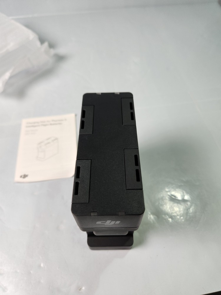 DJI Battery Charging Hub for Phantom 3 - Quadcopter