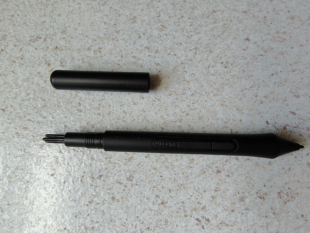 Wacom Intuos Medium Wireless Graphics Tablet - Black