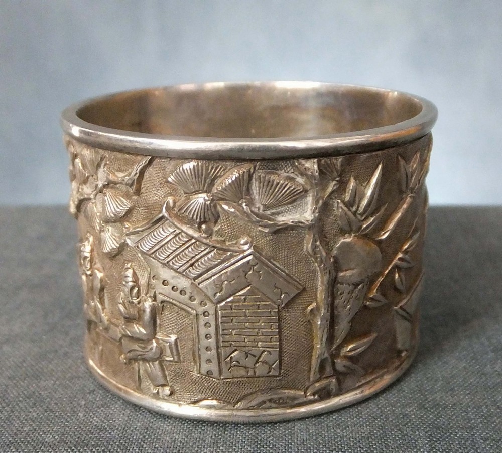 FINE QUALITY CAST & CHASTE CHINESE SILVER NAPKIN RING
