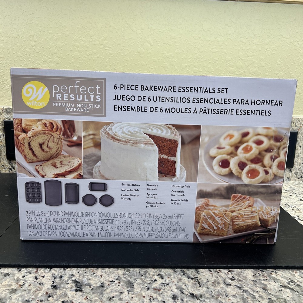 Wilton 6 Piece Perfect Results Bakeware Essentials Nonstick Bakeware Set