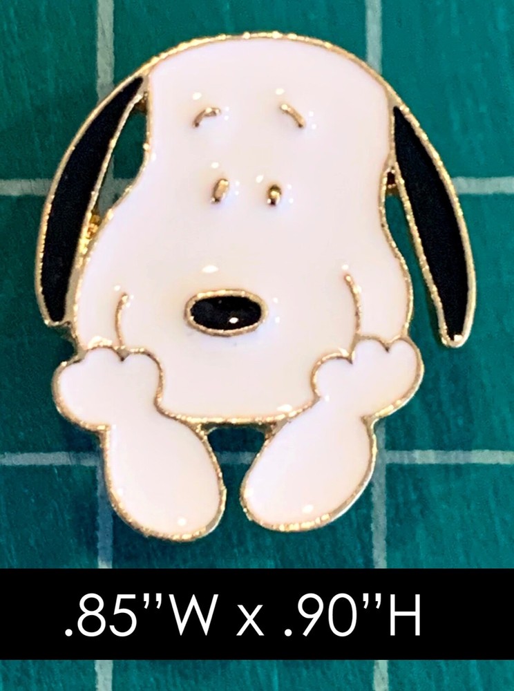Peanuts: Snoopy Face Enamel pin