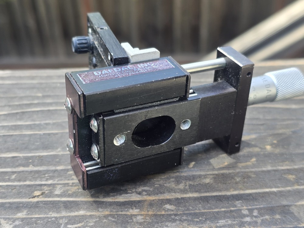 Parker Daedal Division Linear Positioning Stage NRC Starrett Micrometer