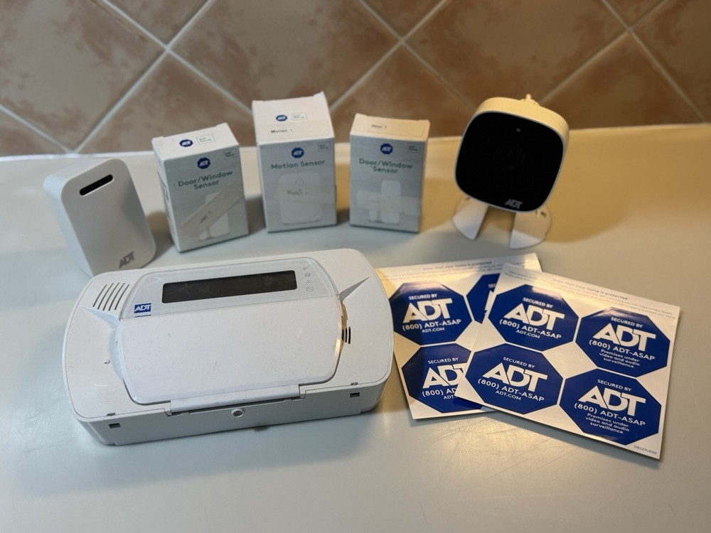 ADT Security System Bundle Panel + Camera + Sensors + Gateway + Stickers (Read)