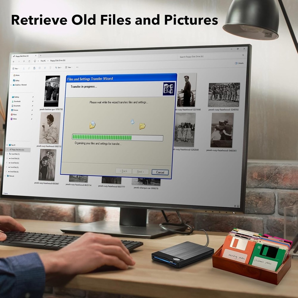 Brushed Texture 3.5 Inch Floppy Disk Drive - Easy Plug and Play Functionality