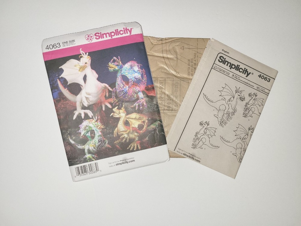 Uncut Simplicity Craft Pattern 4063 Stuffed Dragons 3 Sizes 11' 15" 18"