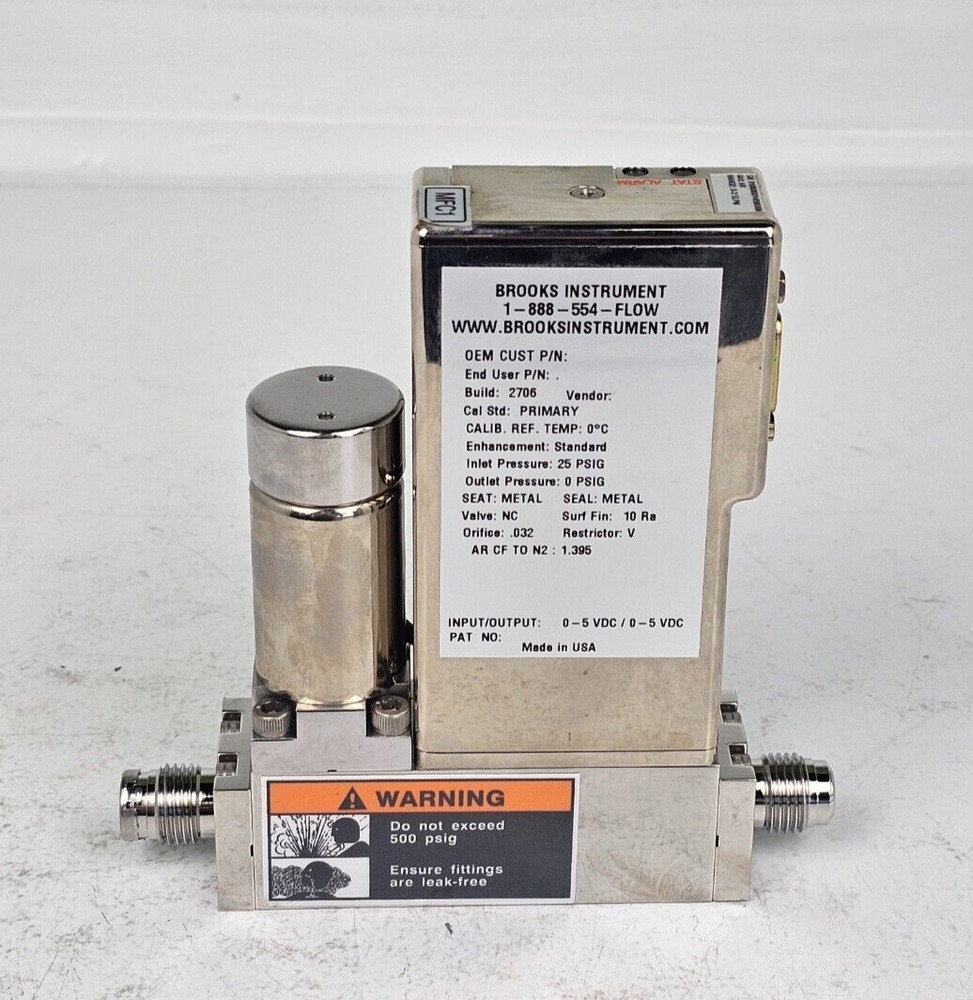 Brooks Instrument mass flow controller MFC SLA7950S1EGG1D2A1 AR 1 SLPM