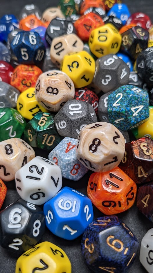 5x Random Assorted Twelve-Sided D12 Dice - 16mm - Opaque or Transparent