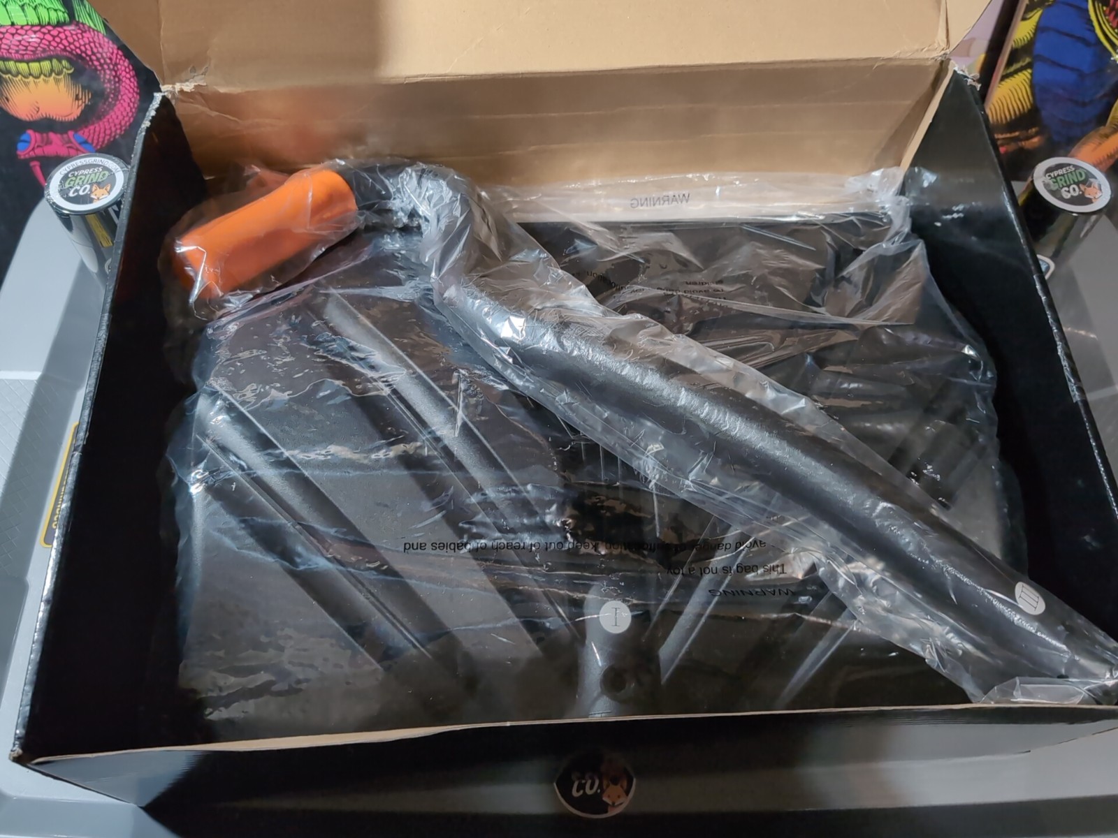 Trazon Snow Shovel Do you frequently face the wall of snow on your driveways, si