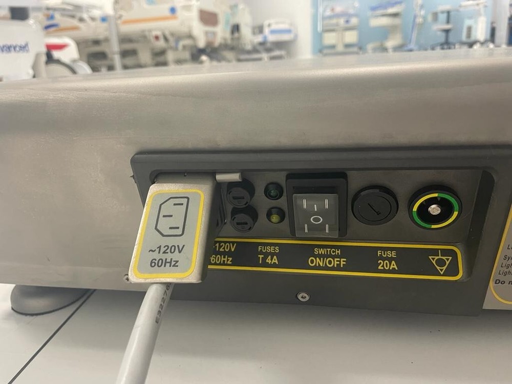 Famed Operating Table, Electric Model: SU-07