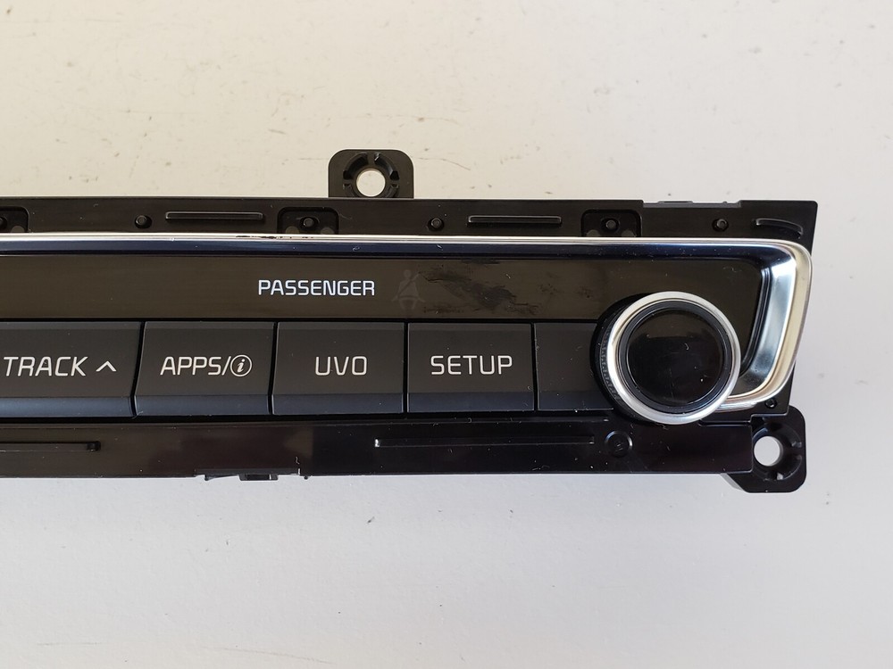 17 18 Kia Optima Sound System Instrument Panel Control