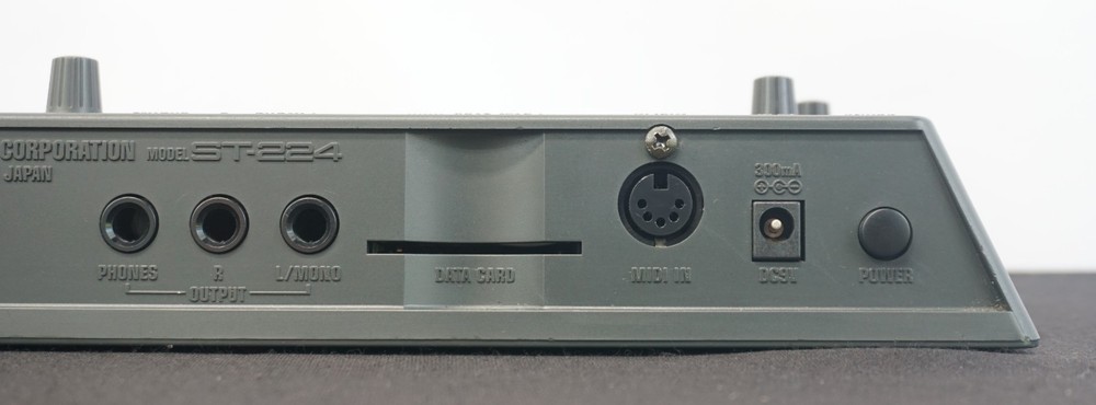 Zoom ST-224 SampleTrak Drum / Groove Machine & Sampler