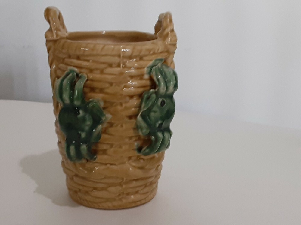 Ceramic Planter Coiled Rope With Crawling Crabs 6"