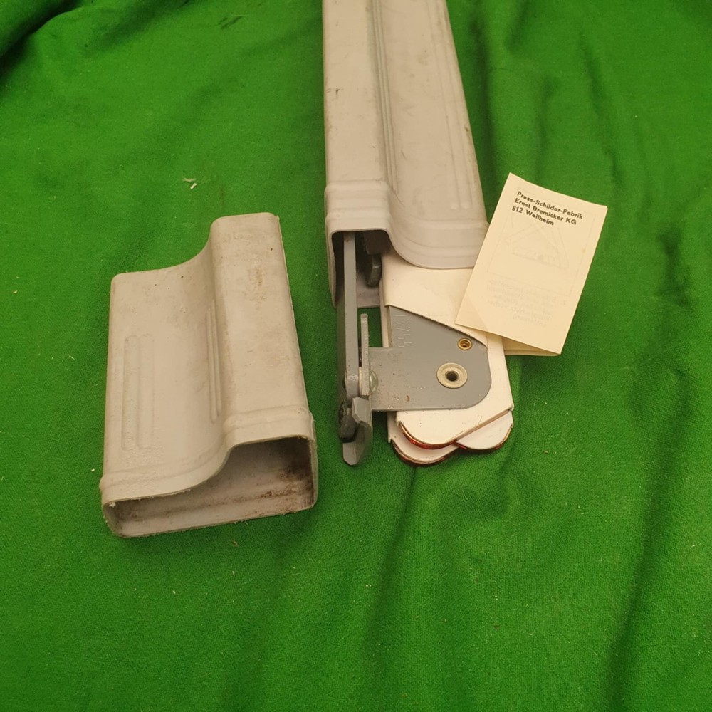 Warndreieck K13755 Warning Triangle Vintage Fully Functioning Good Condition