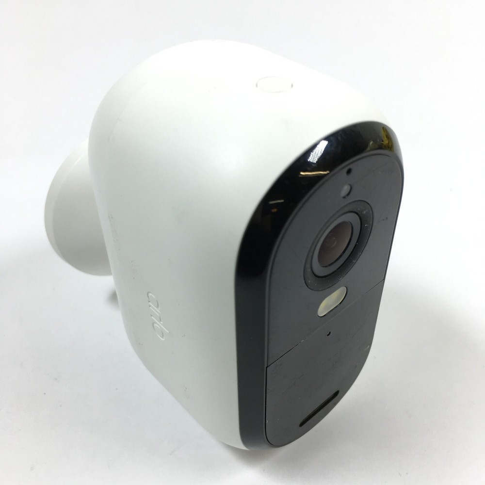 Arlo Essential (2nd Generation) VMC3050 2K Outdoor Camera (READ!)