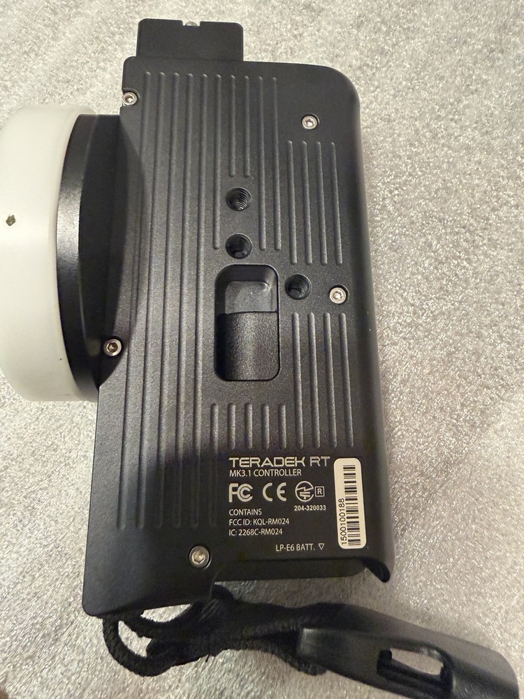 Teradek RT MK3.1 Wireless Lens Controller Hand Unit + 2 Batteries