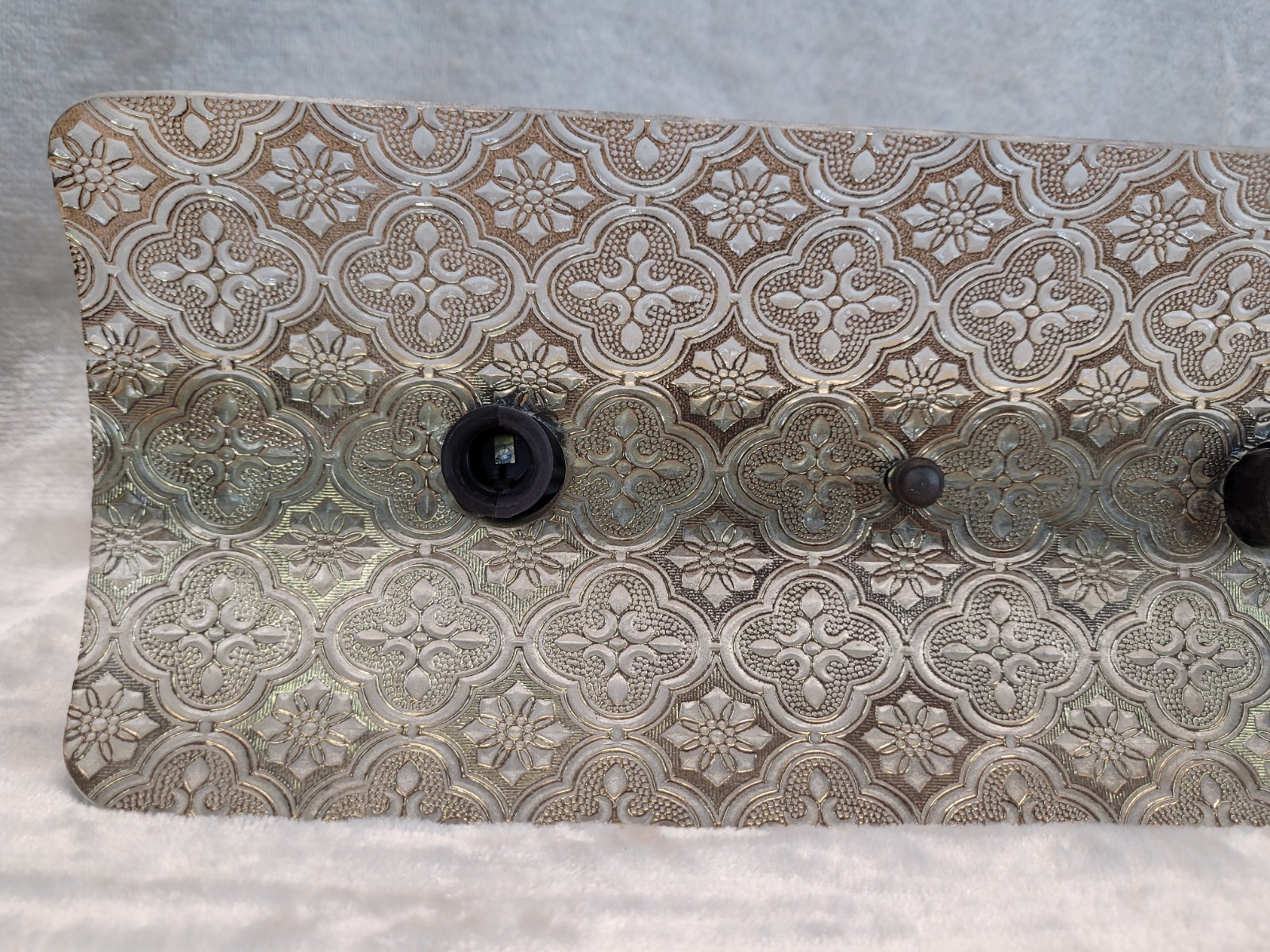 Vtg Bathroom Vanity U Bar 4-Light Fixture Glass Gold Overlay Quatrefoil Curved