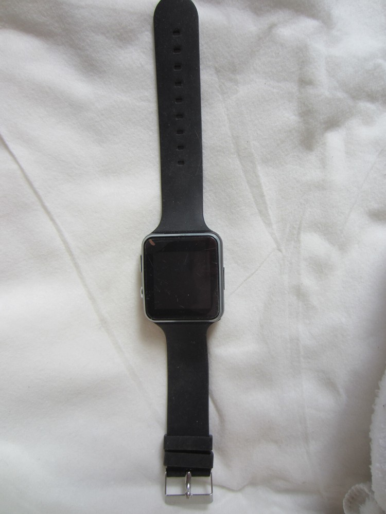 SMART WATCH / WORKS / GOOD WORKING CONDITION / NEW