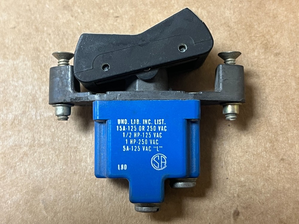 Push Switch P/N 587-783 Alt. 1TP1-2