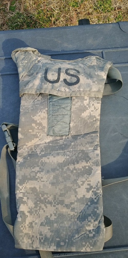 MOLLE II ACU HYDRATION POUCH