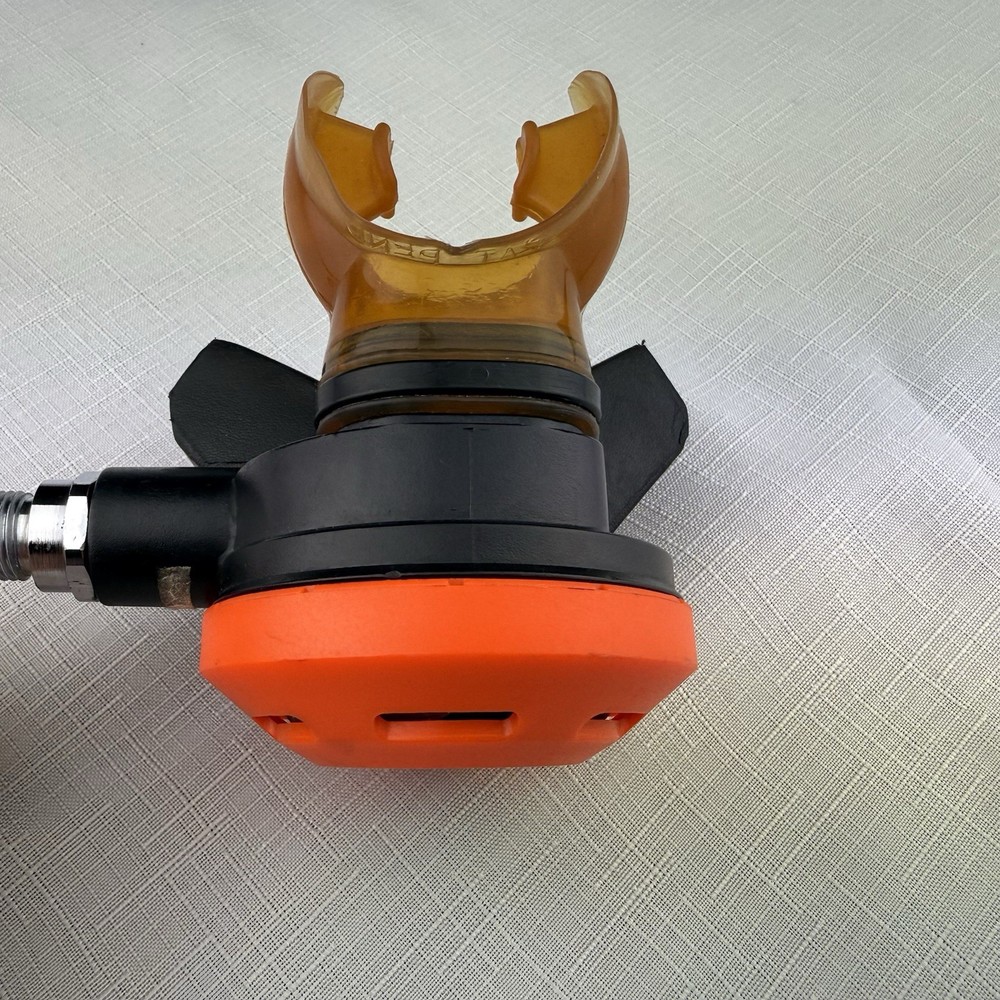 Oceanic Alpha Second Stage Regulator/ Octopus for Scuba Diving