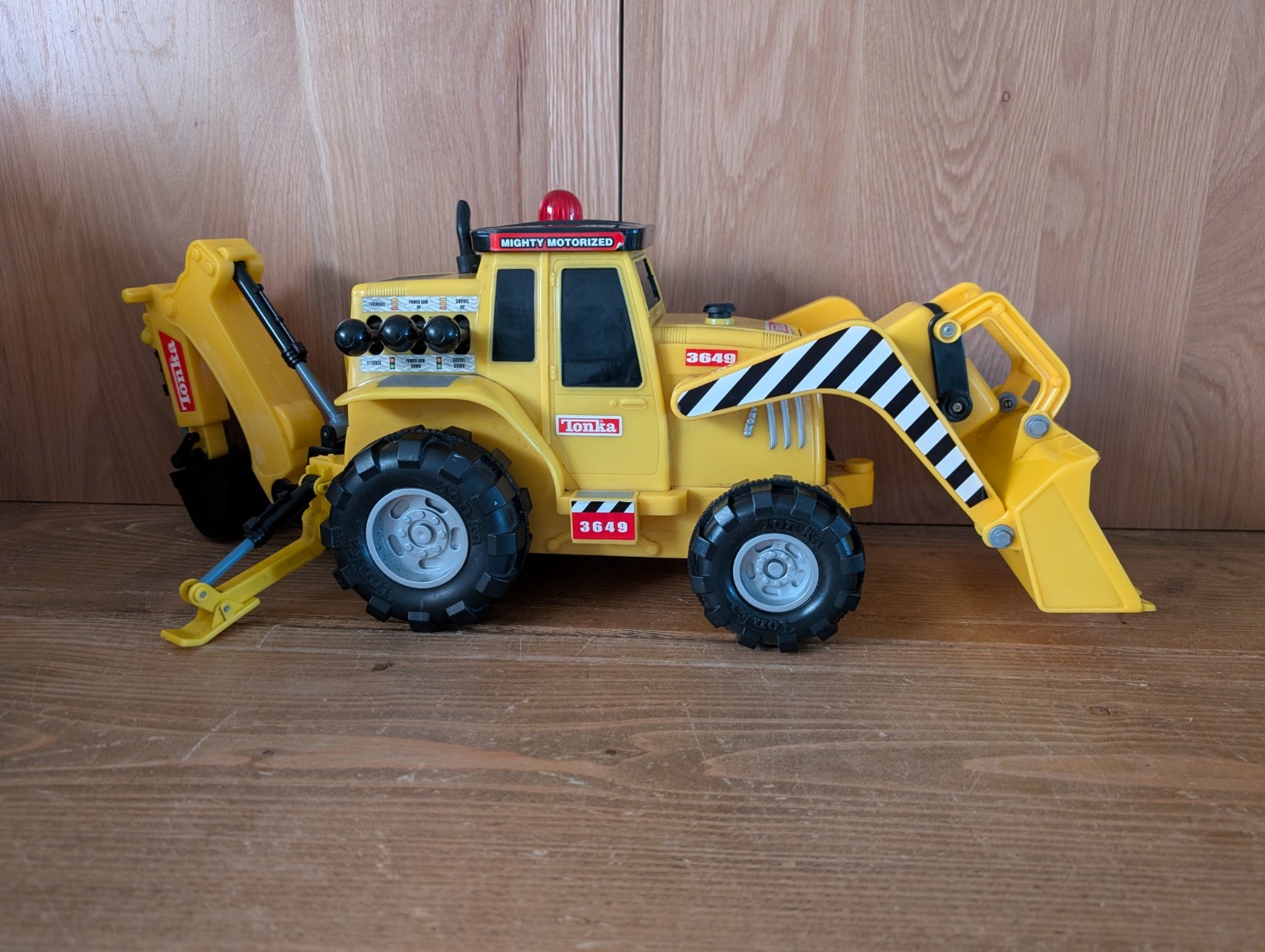 Plastic Tonka mighty motorized 3649 Digger front loading shove spares/repair