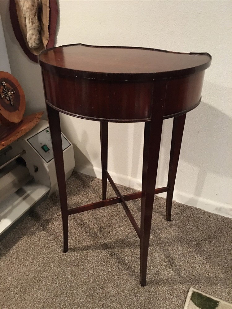 Vintage Antique Inlaid Round Accent End Table Lamp Table