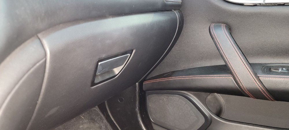 2016 Maserati Ghibli Cowl Vent Panel