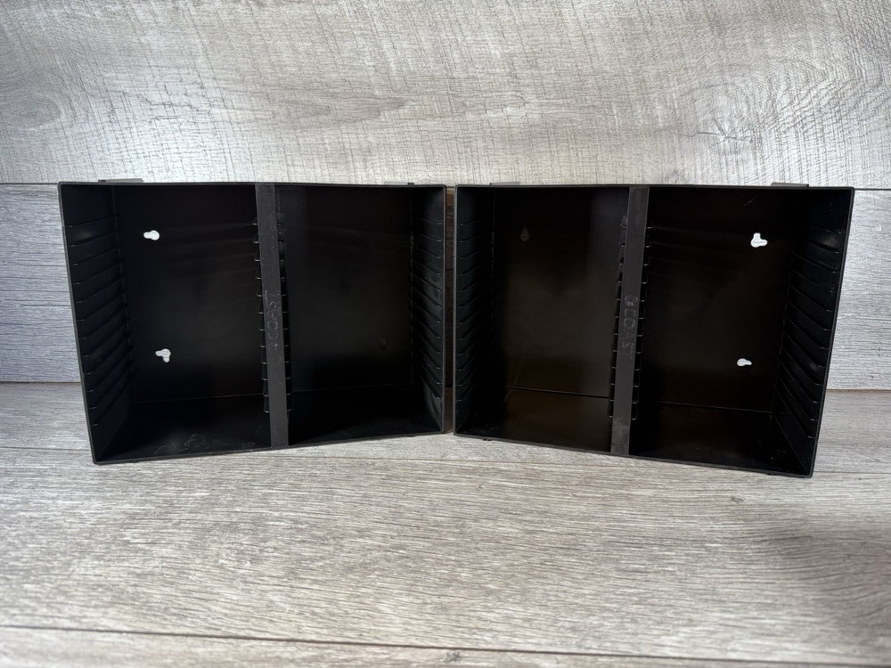 Coast CD Storage Case 30 CD's Hard Plastic