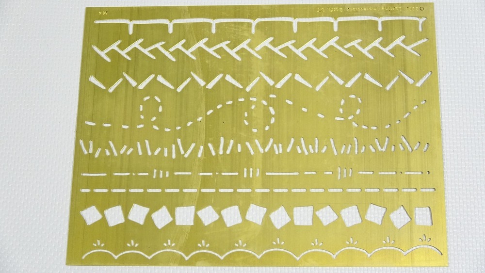 Borders & Edges Lasting Impressions Embossing Stencil 2003