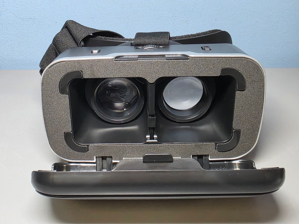 VR Shinecon Virtual Reality Glasses Smartphone Headset w/Controller New