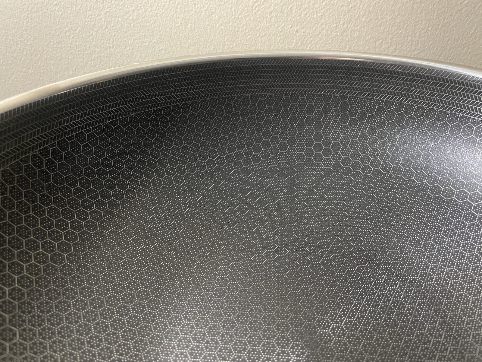 Hexclad 12" Wok Hybrid Stainless Steel Nonstick Pan Used no lid (W19)