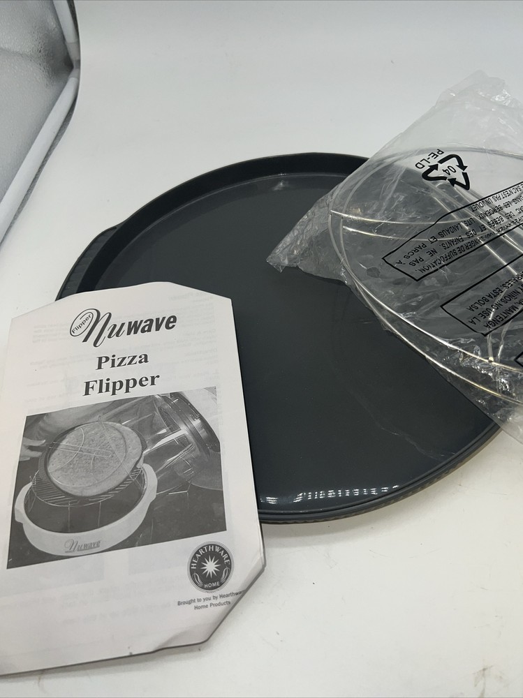 NUWAVE PIZZA FLIPPER WITH SILICONE TRAY