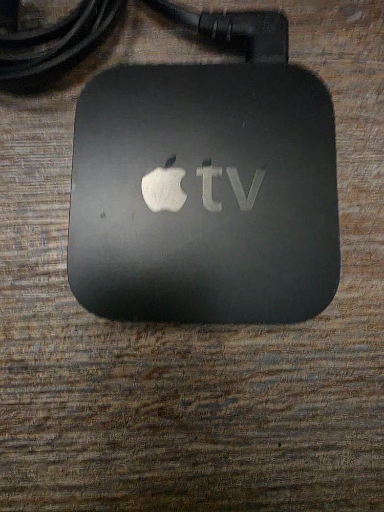 Apple TV 3rd Generation Model A1469 Includes Power Cable And Remote - TESTED