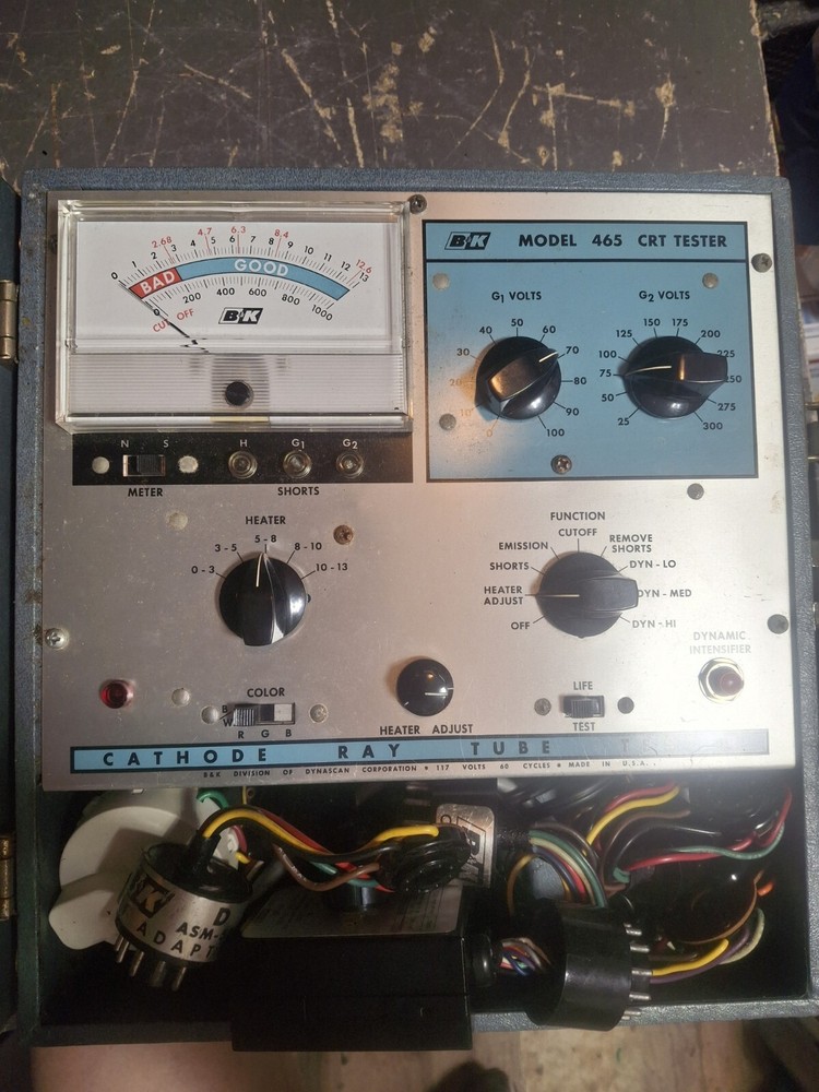 B&K CRT Cathode Ray Tube Tester Model 465 Powers Up  Untested