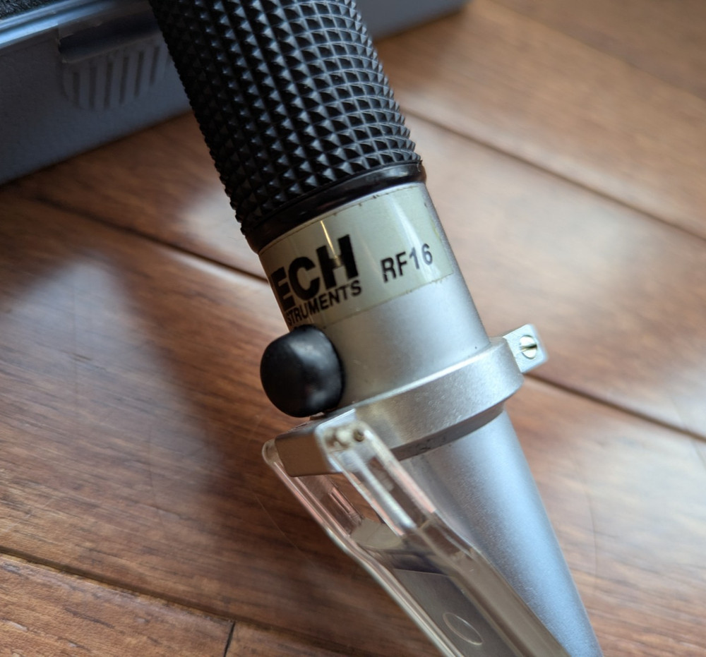 Extech Instruments RF16 Portable Refractometer w/Case (0-10%) Used