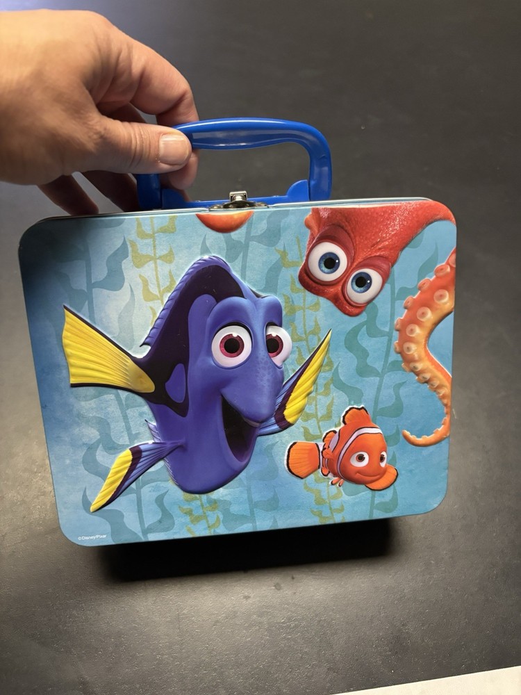 Finding Dory metal lunch box, Fast Shipping